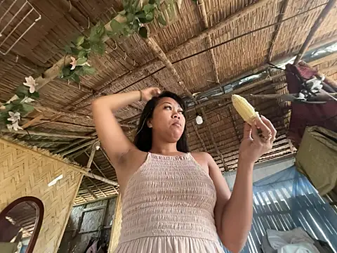 Snapshot of Juliet_official_pro chatting on August 9, 2026, 11:11 pm Juliet official pro online show from August 9, 2026, 11:11 pm