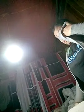 Snapshot of hey-bana chatting on February 6, 2026, 9:33 pm hey-bana online show from February 6, 2026, 9:33 pm