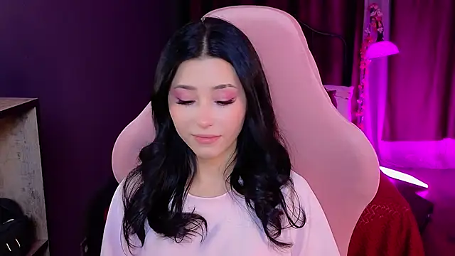 Snapshot of RedMidnight chatting on March 12, 2026, 8:35 pm RedMidnight online show from March 12, 2026, 8:35 pm