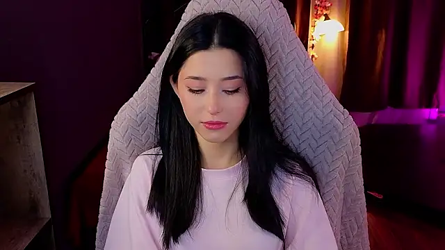 Snapshot of RedMidnight chatting on February 20, 2026, 8:44 pm RedMidnight online show from February 20, 2026, 8:44 pm