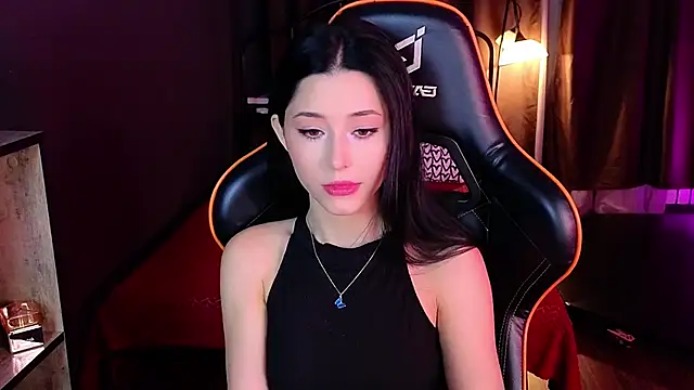 Snapshot of RedMidnight chatting on February 11, 2026, 8:52 pm RedMidnight online show from February 11, 2026, 8:52 pm