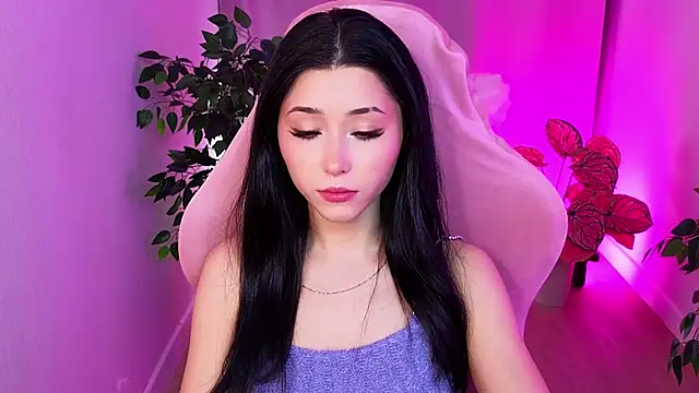 Snapshot of RedMidnight chatting on March 17, 2026, 8:56 pm RedMidnight online show from March 17, 2026, 8:56 pm