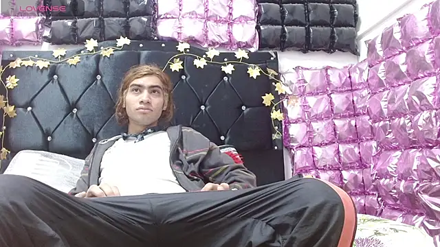 Snapshot of andresdark_07 chatting on November 30, 2025, 3:07 am andresdark 07 online show from November 30, 2025, 3:07 am