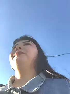 Snapshot of Yuliks_ chatting on November 26, 2025, 11:54 am Yuliks online show from November 26, 2025, 11:54 am