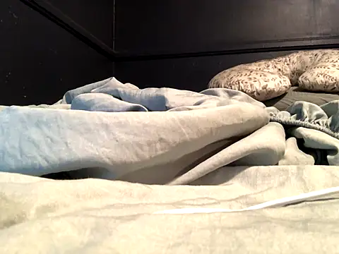 Snapshot of xxxenzo1 chatting on October 26, 2025, 3:12 pm xxxenzo1 online show from October 26, 2025, 3:12 pm