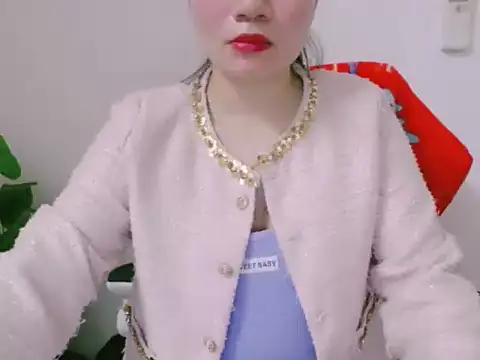 Snapshot of Lisa537- chatting on December 5, 2025, 1:16 am Lisa537- online show from December 5, 2025, 1:16 am