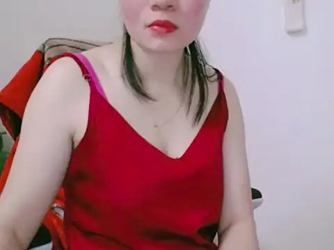 Snapshot of Lisa537- chatting on December 17, 2025, 1:32 am Lisa537- online show from December 17, 2025, 1:32 am