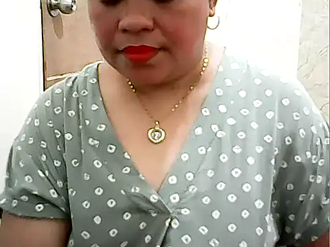 cutechubby online show from February 17, 2026, 1:58 am