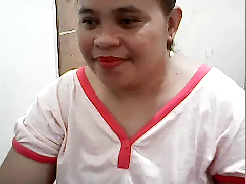 cutechubby online show from June 1, 2026, 9:53 am