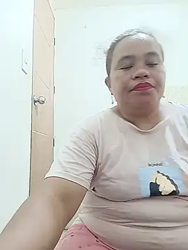 cutechubby online show from May 30, 2026, 11:38 am