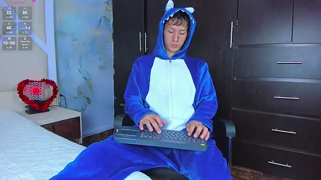 sammysex- online show from December 2, 2025, 12:18 pm