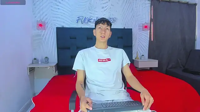 sammysex- online show from December 14, 2025, 12:22 pm