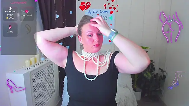 Snapshot of Alison_star_ chatting on February 12, 2026, 2:22 am Alison star online show from February 12, 2026, 2:22 am