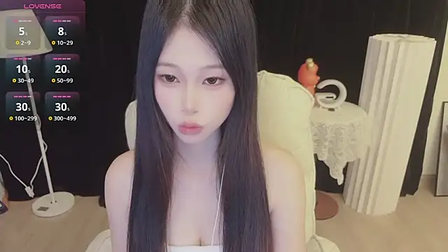 -Annababy online show from April 29, 2026, 6:36 pm