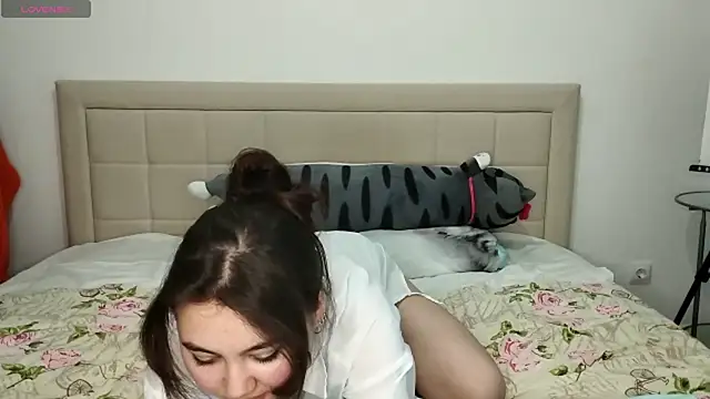 Snapshot of ArianeRandy chatting on March 17, 2026, 3:04 pm ArianeRandy online show from March 17, 2026, 3:04 pm