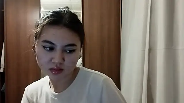 ArianeRandy online show from December 20, 2025, 3:04 pm