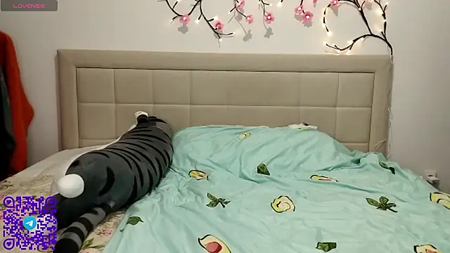 Snapshot of ArianeRandy chatting on March 18, 2026, 3:03 pm ArianeRandy online show from March 18, 2026, 3:03 pm