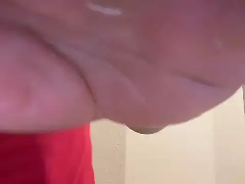 Snapshot of esleider12 chatting on December 15, 2025, 11:38 am esleider12 online show from December 15, 2025, 11:38 am