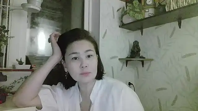 Snapshot of Nettie_Allie chatting on February 25, 2026, 6:52 pm Nettie Allie online show from February 25, 2026, 6:52 pm