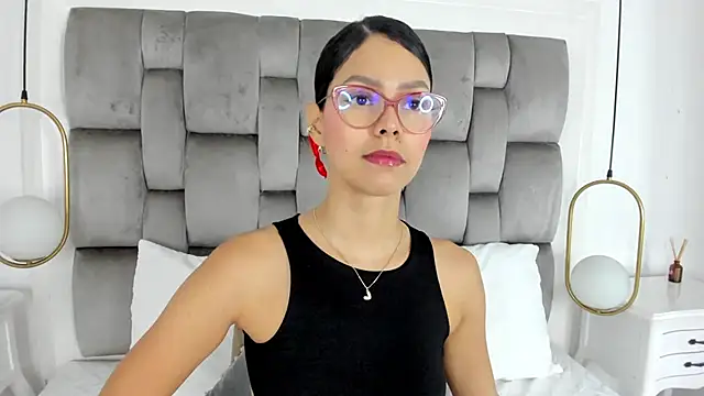 gaby smit   online show from June 10, 2026, 11:44 am