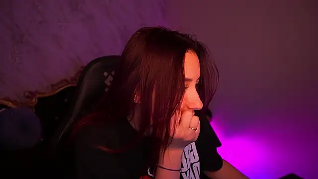 RoxieRay online show from February 2, 2026, 3:11 pm