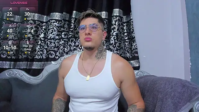 Snapshot of ArturFrostt chatting on December 4, 2025, 11:20 am ArturFrostt online show from December 4, 2025, 11:20 am