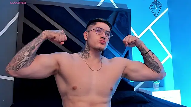 Snapshot of ArturFrostt chatting on December 16, 2025, 11:25 am ArturFrostt online show from December 16, 2025, 11:25 am