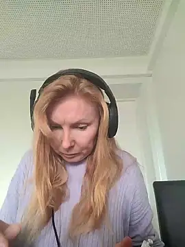 JenyJansy online show from November 28, 2025, 1:44 pm