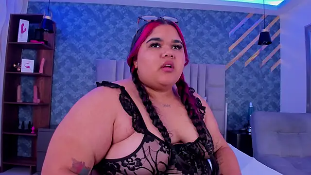 Snapshot of AlyzzandreRouge chatting on December 3, 2025, 11:53 am AlyzzandreRouge online show from December 3, 2025, 11:53 am