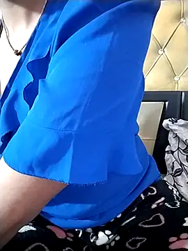 RASHMI SHARMA9 online show from February 10, 2026, 6:18 pm