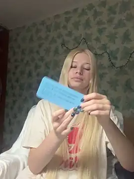 Barbie Blondie online show from March 11, 2026, 4:01 pm