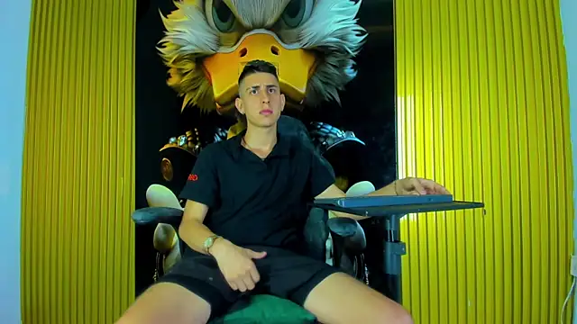 twink scott  online show from December 23, 2025, 5:07 am