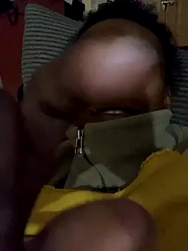 Snapshot of ___Hannah___ chatting on December 5, 2025, 3:21 pm Hannah online show from December 5, 2025, 3:21 pm