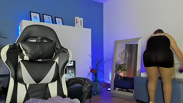 Anto Thompson online show from June 7, 2026, 7:30 pm