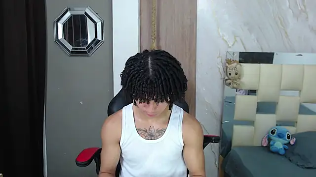 kim curlyy online show from May 6, 2026, 1:04 pm