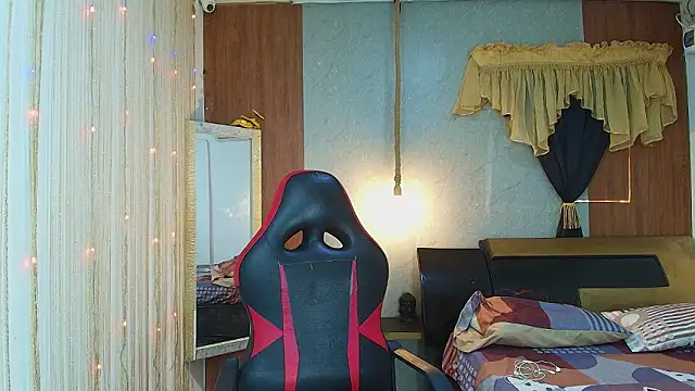 kim curlyy online show from March 13, 2026, 1:38 pm