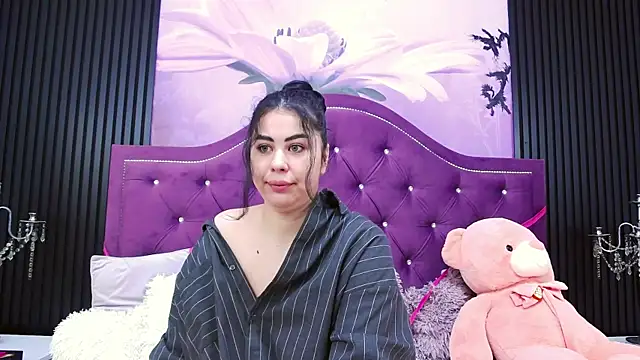 Snapshot of MegaBoobsDeee chatting on April 4, 2026, 3:24 am MegaBoobsDeee online show from April 4, 2026, 3:24 am