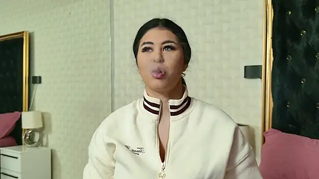 MegaBoobsDeee online show from December 23, 2025, 4:56 am