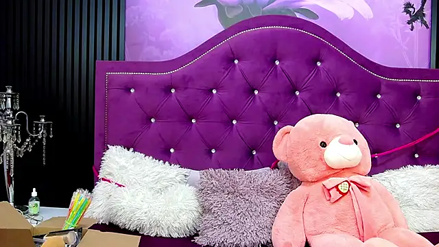 Snapshot of MegaBoobsDeee chatting on April 16, 2026, 4:46 am MegaBoobsDeee online show from April 16, 2026, 4:46 am