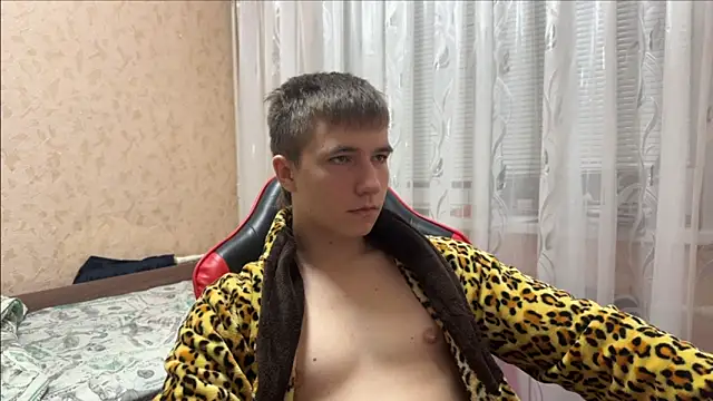 Snapshot of golden_flash chatting on November 30, 2025, 6:52 pm golden flash online show from November 30, 2025, 6:52 pm