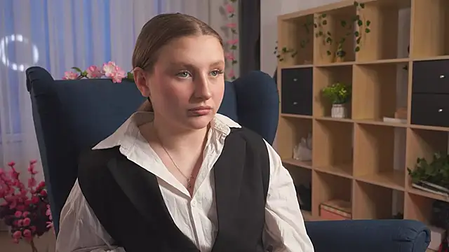 Snapshot of RemediosStrekas chatting on December 5, 2025, 4:11 am RemediosStrekas online show from December 5, 2025, 4:11 am