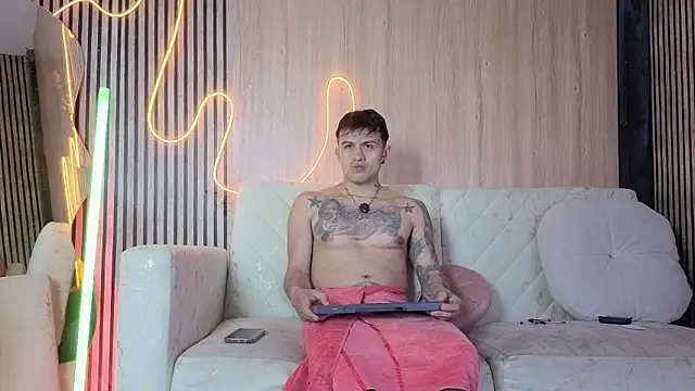 Snapshot of kingbrakly chatting on December 15, 2025, 4:07 am kingbrakly online show from December 15, 2025, 4:07 am