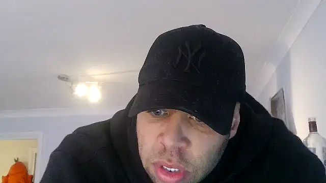 Samueldan12 online show from November 26, 2025, 10:59 am