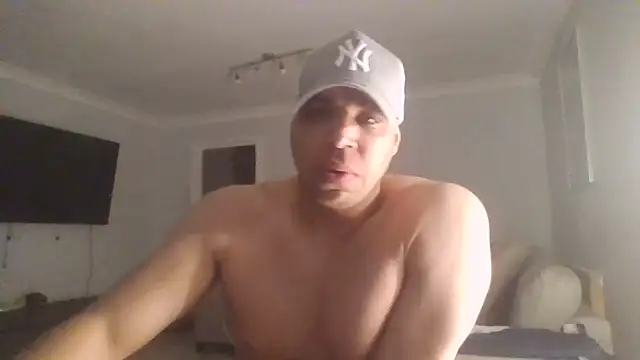 Snapshot of Samueldan12 chatting on April 14, 2026, 3:33 am Samueldan12 online show from April 14, 2026, 3:33 am