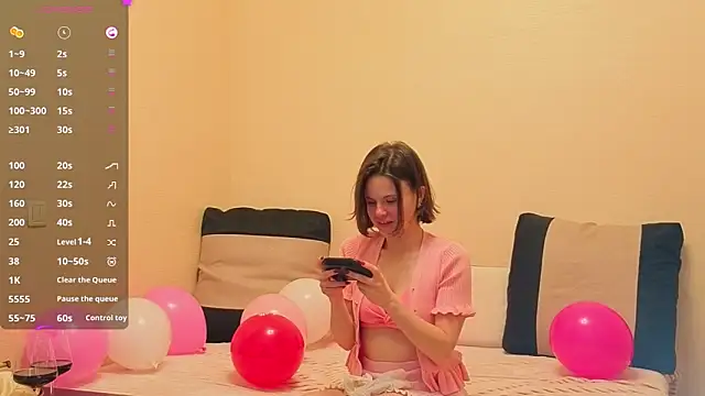 AlexaLurexx online show from February 14, 2026, 3:12 pm