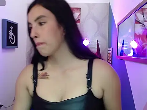 Loornna mirr online show from December 2, 2025, 7:59 pm