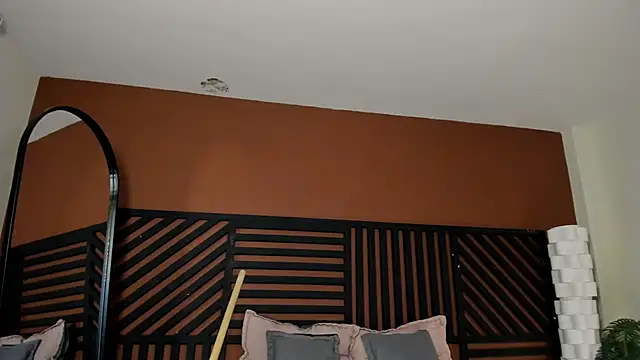 luna cute   online show from March 8, 2026, 2:15 am