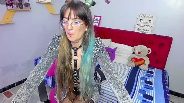 Dark Dominika online show from December 5, 2025, 1:32 pm