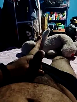 ciro860218 online show from December 14, 2025, 10:59 pm