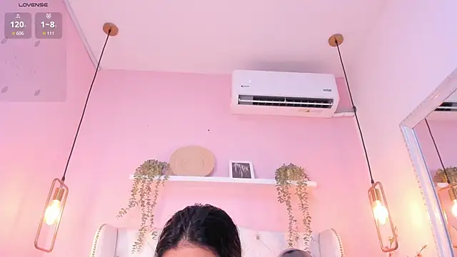 AmberHarpper online show from July 31, 2026, 7:55 pm